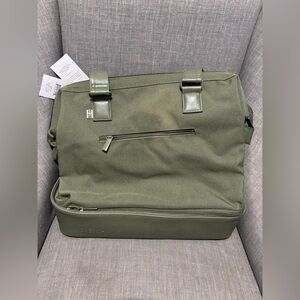 🫒BEIS Olive mini weekender🫒